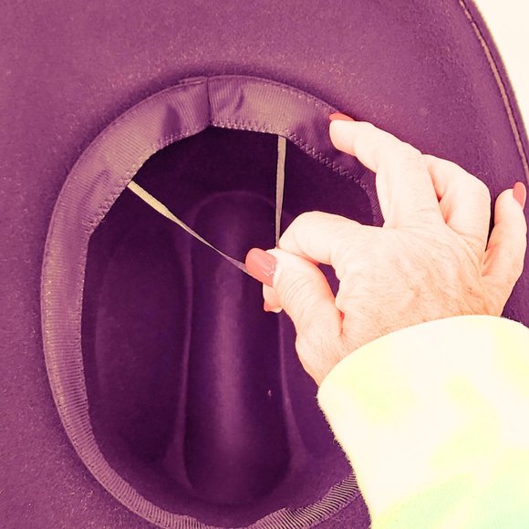 Women's Cattleman Style Burgundy Western Felt Cowboy Hat NWT - Picture 4 of 4